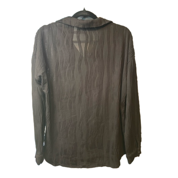 Kaileigh Black Textured Button Up Top - Large (NWOT) - Picture 3 of 4